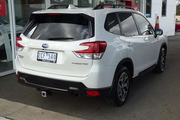2022 Subaru Forester 2.5i S5