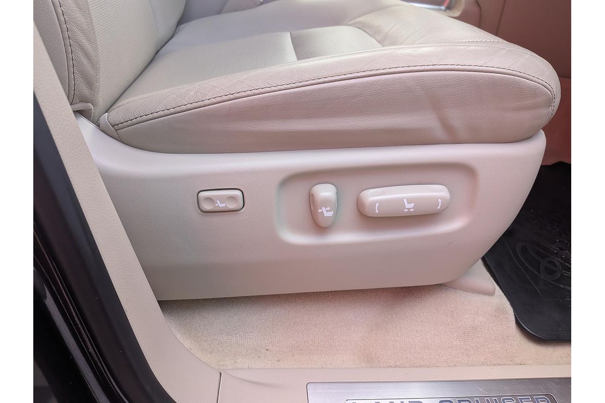2020 Toyota Landcruiser VX VDJ200R