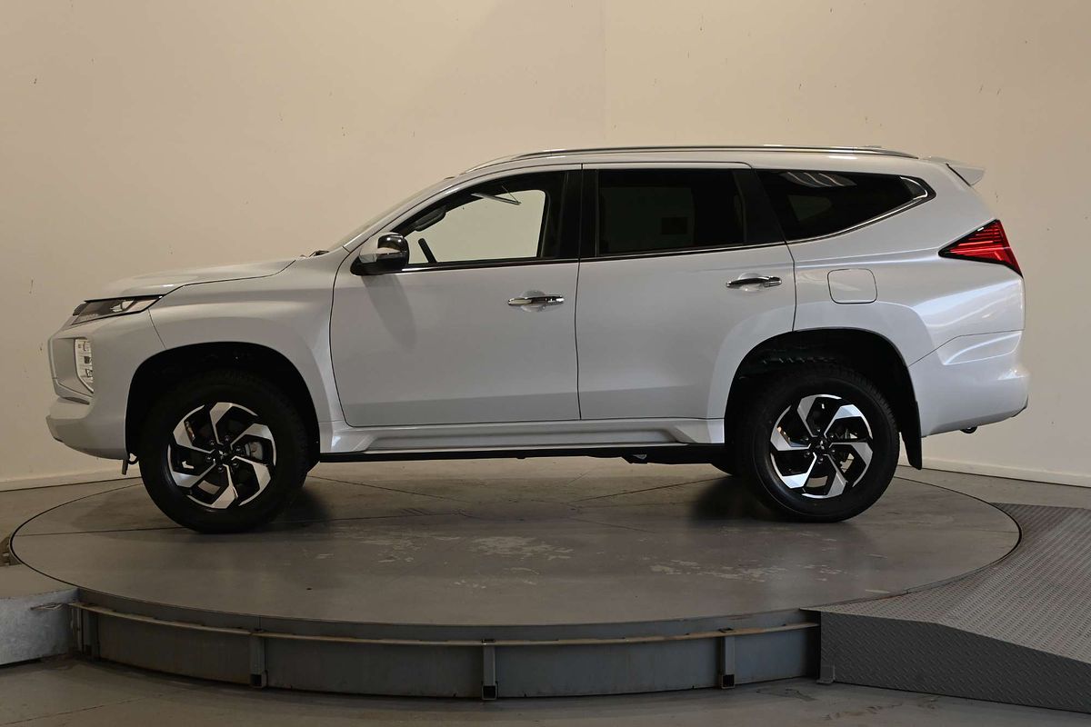 2025 Mitsubishi Pajero Sport GLS QG