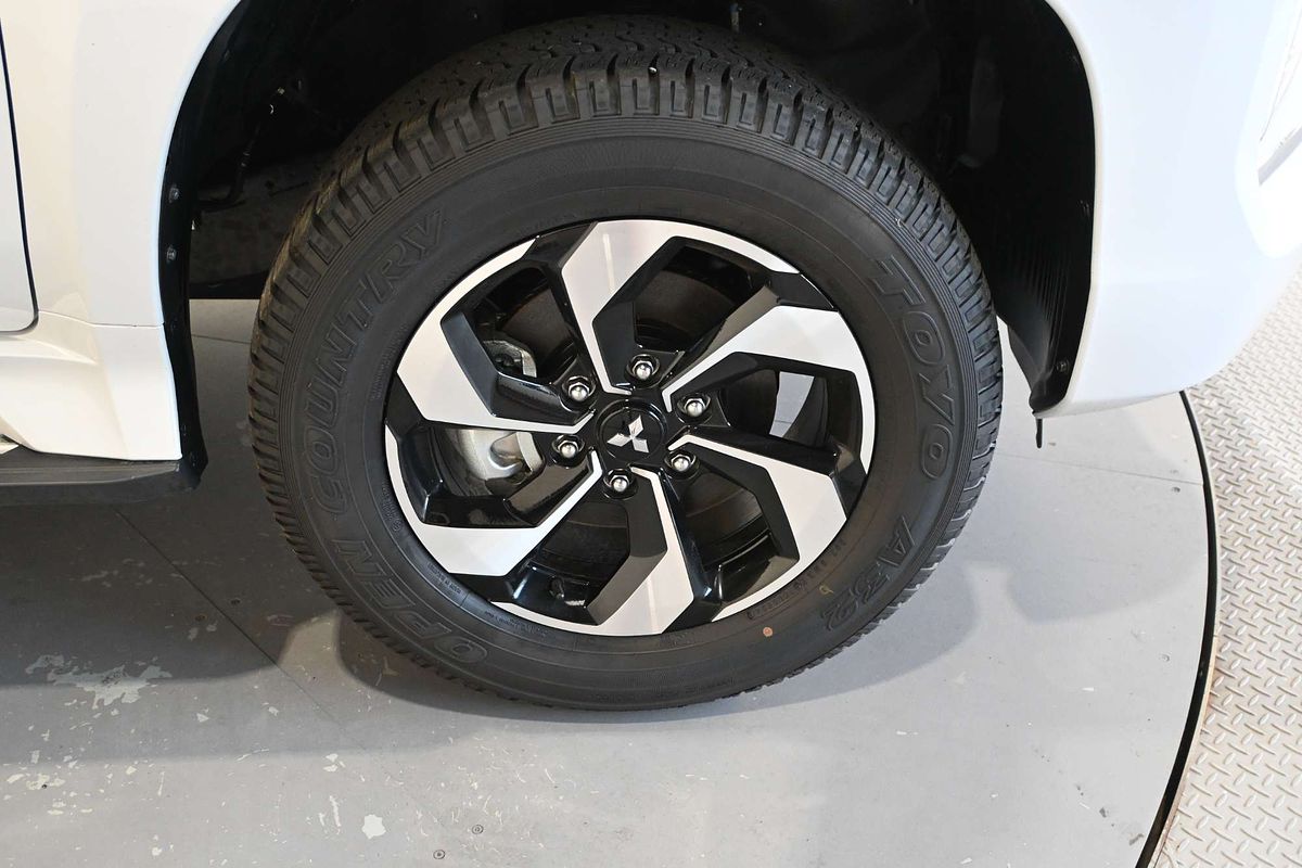 2025 Mitsubishi Pajero Sport GLS QG