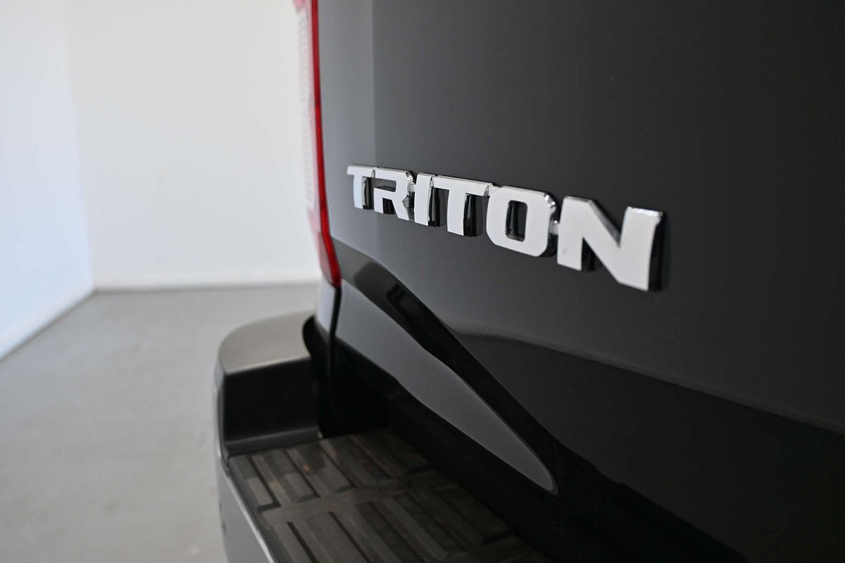 2025 Mitsubishi Triton GLX-R MV 4X4