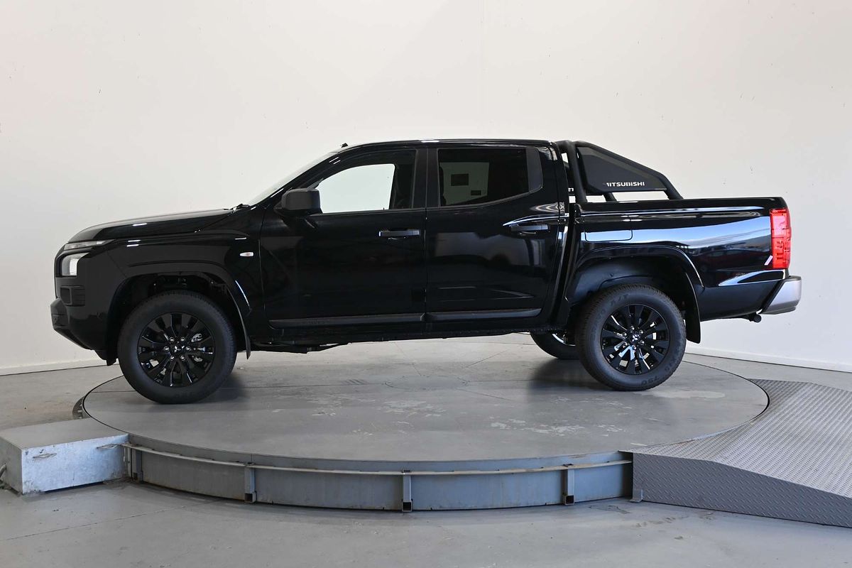 2025 Mitsubishi Triton GLX-R MV 4X4
