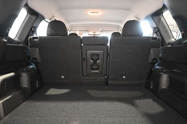 2024 Mitsubishi Outlander PHEV ES ZM