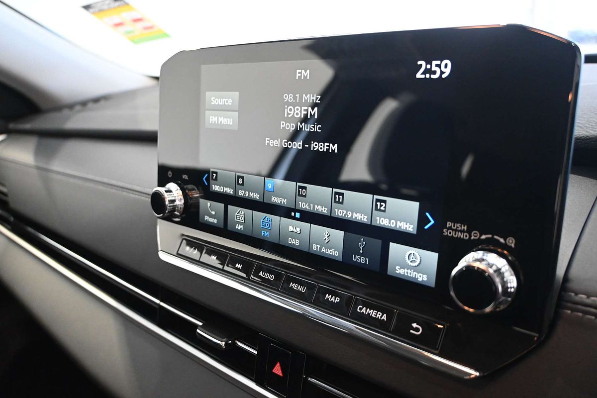 2024 Mitsubishi Outlander PHEV ES ZM