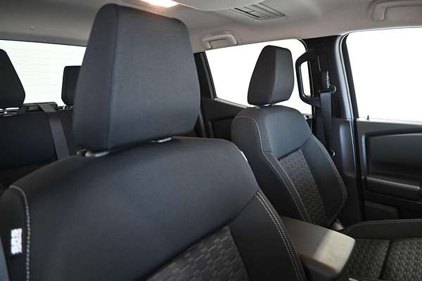 2025 Mitsubishi Triton GLX+ MV 4X4