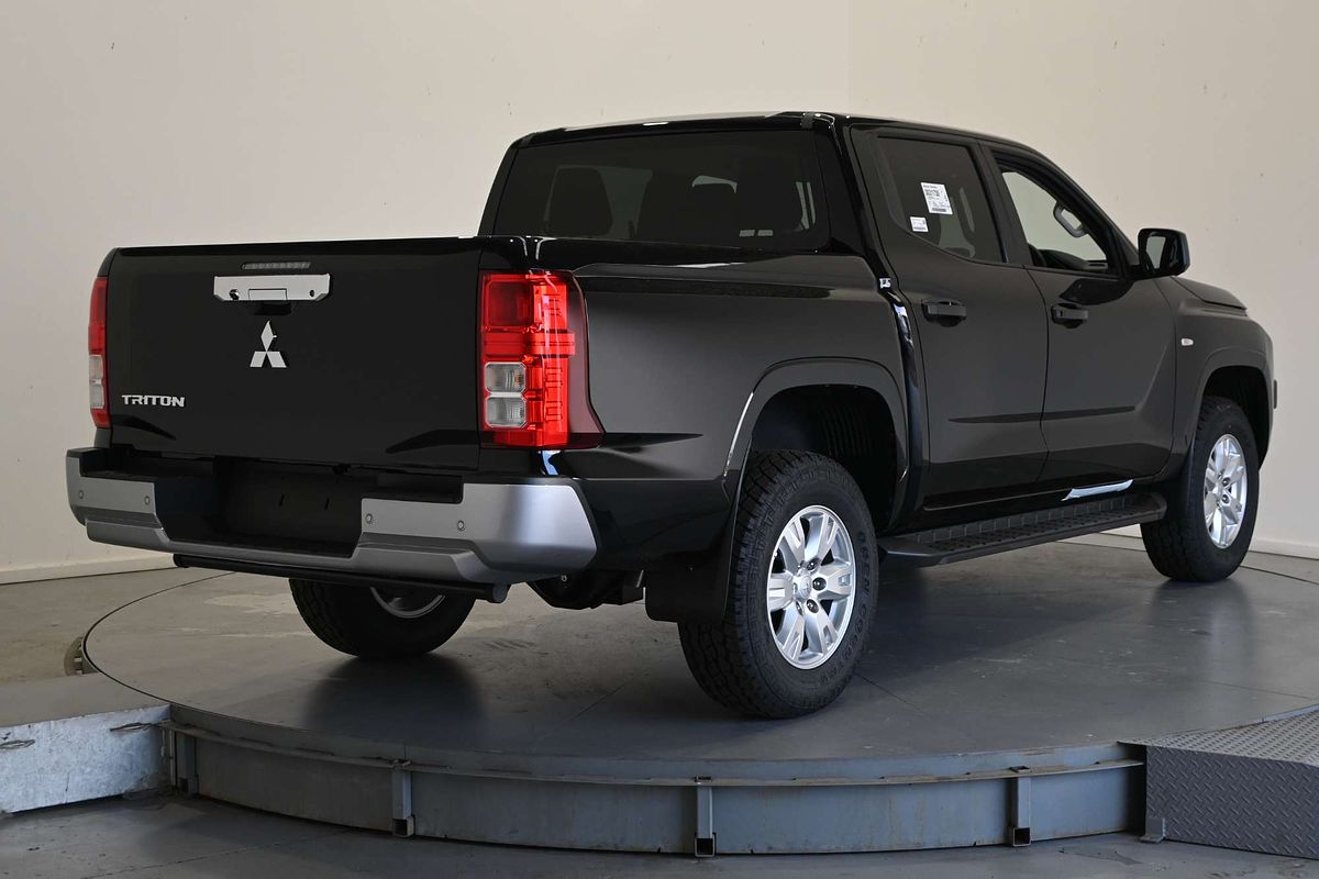 2025 Mitsubishi Triton GLX+ MV 4X4
