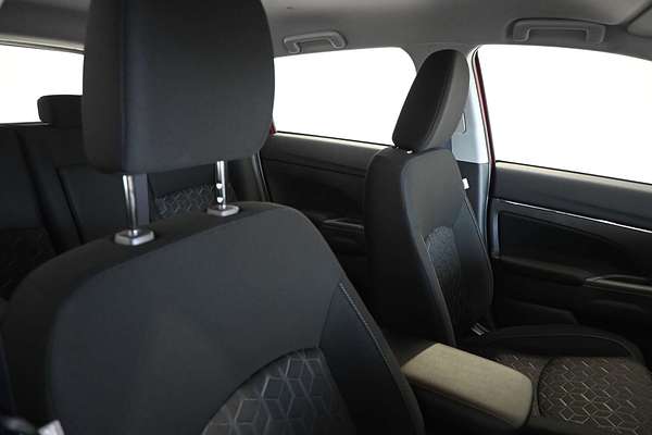 2024 Mitsubishi ASX ES XD
