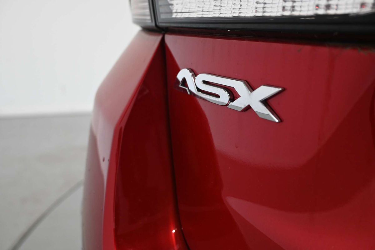 2024 Mitsubishi ASX ES XD