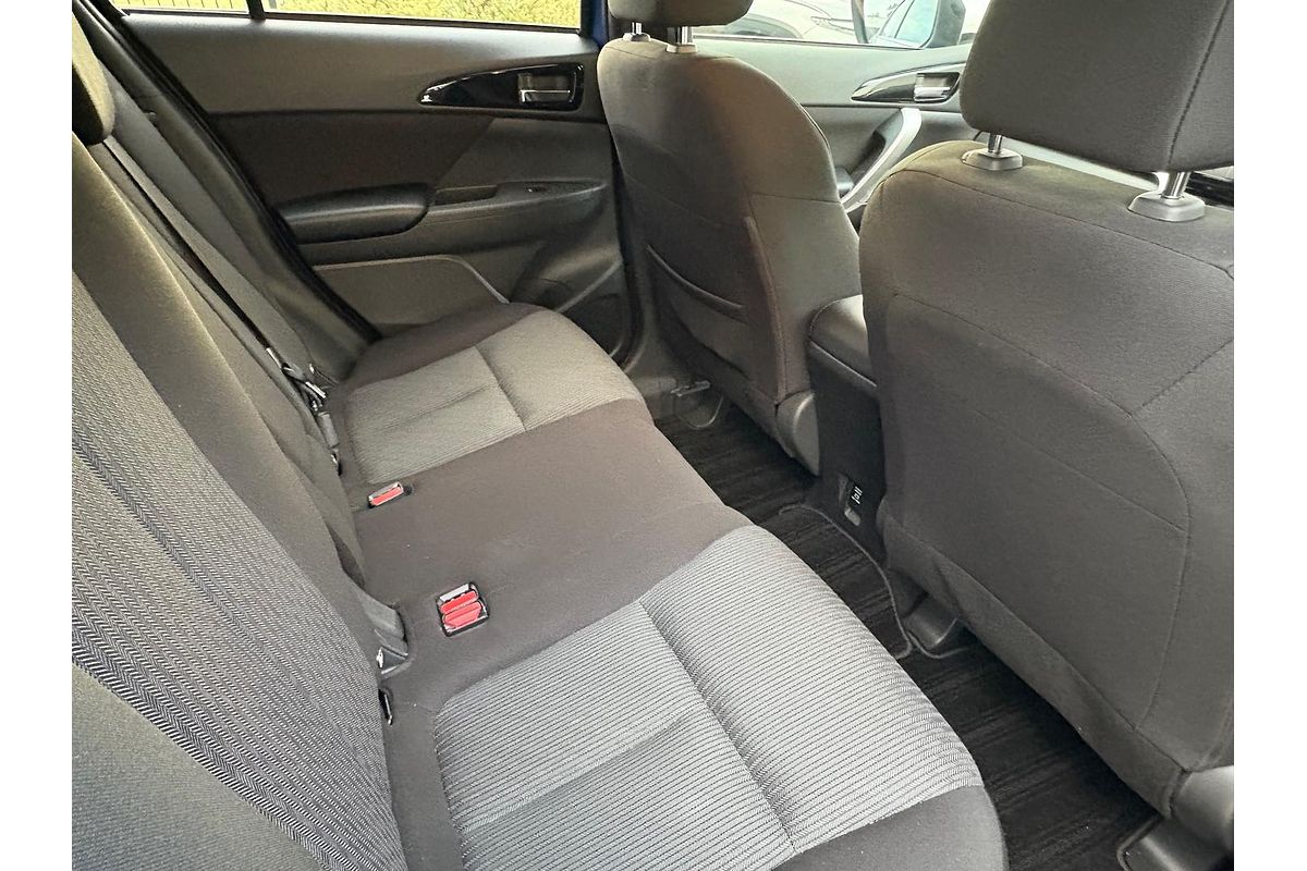 2021 Mitsubishi Eclipse Cross LS YB