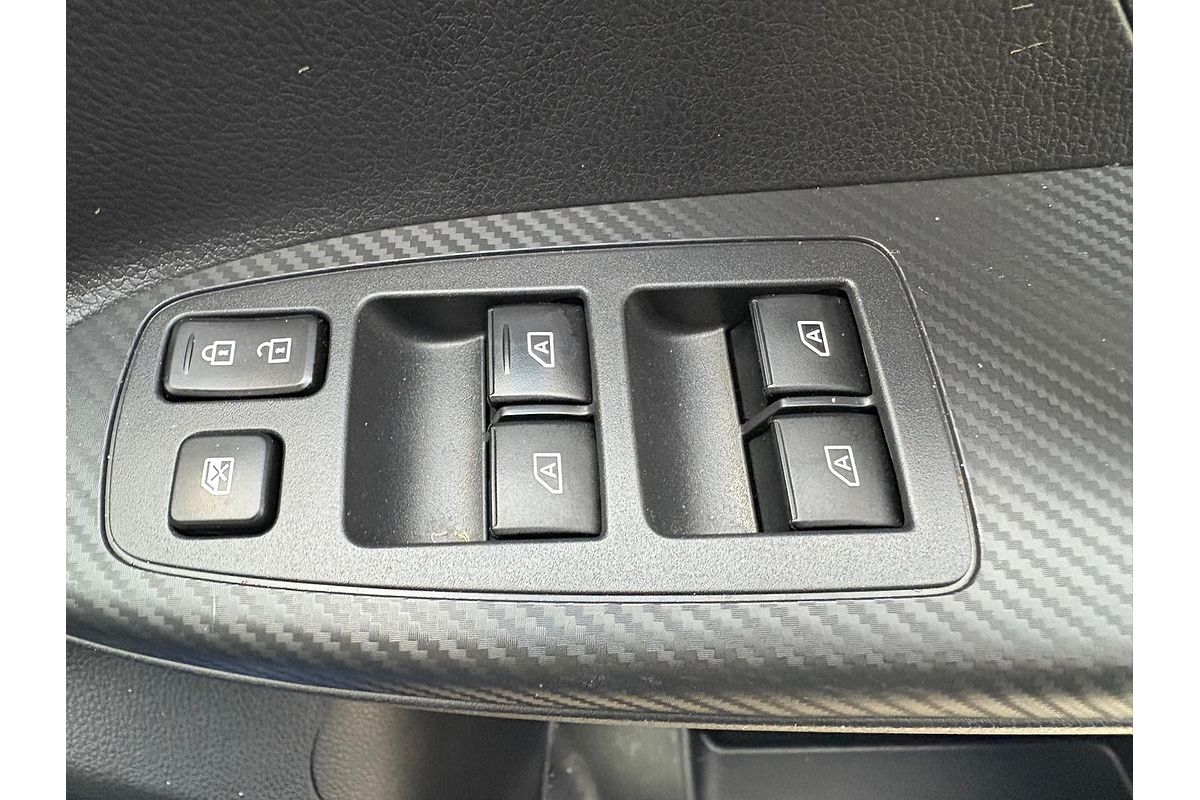 2021 Mitsubishi Eclipse Cross LS YB