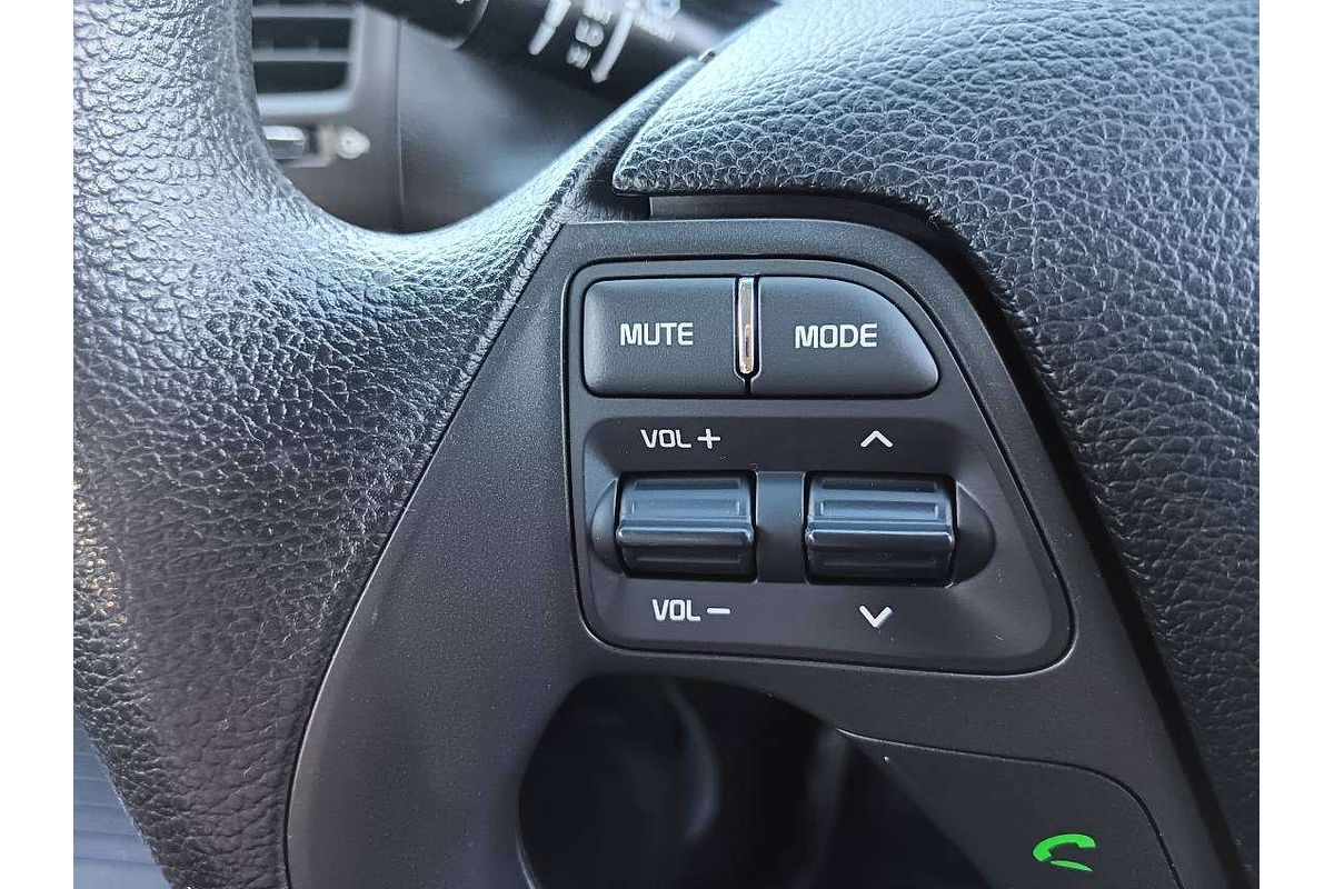 2017 Kia Cerato S YD
