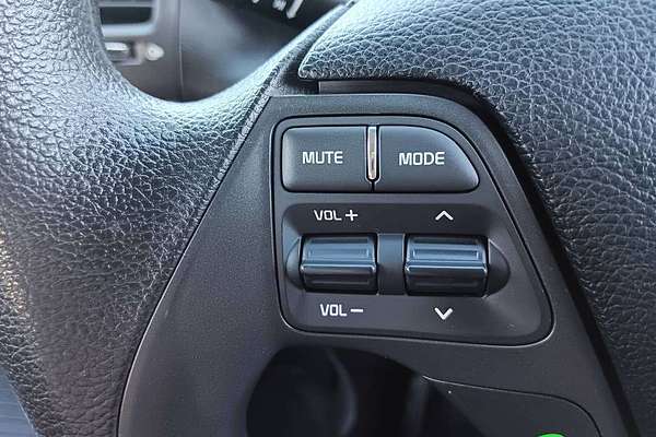 2017 Kia Cerato S YD