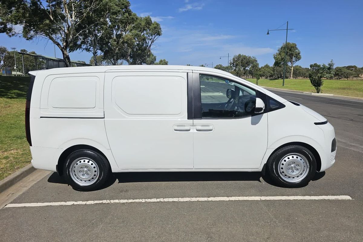 2025 Hyundai STARIA LOAD US4.V3
