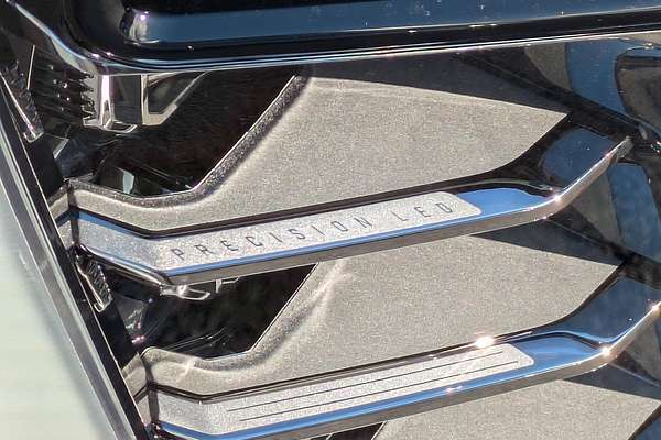 2025 GMC Yukon Denali T1