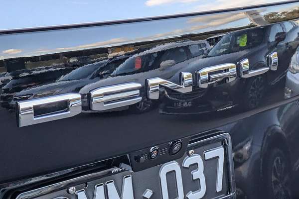 2025 GMC Yukon Denali T1