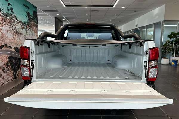 2025 Isuzu D-MAX X-RIDER 4X4
