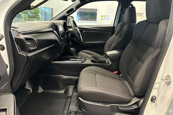 2025 Isuzu D-MAX X-RIDER 4X4