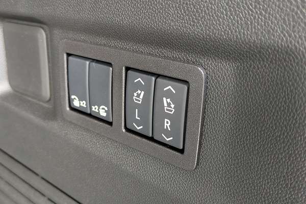 2025 GMC Yukon Denali T1