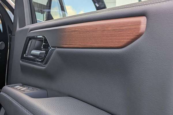 2025 GMC Yukon Denali T1