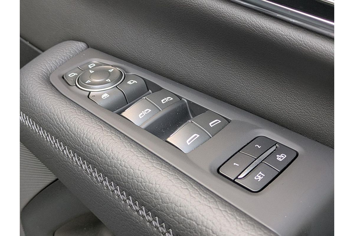 2025 GMC Yukon Denali T1