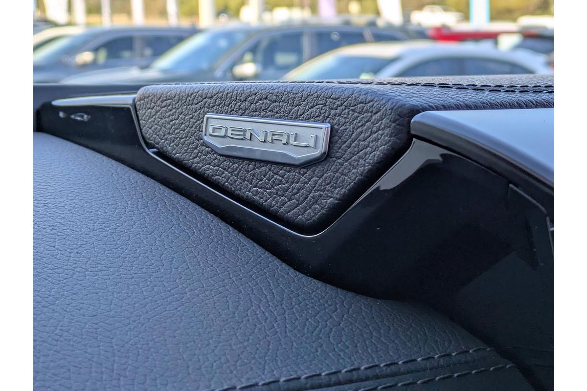 2025 GMC Yukon Denali T1