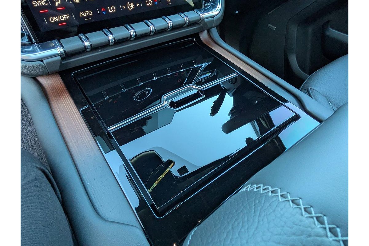 2025 GMC Yukon Denali T1