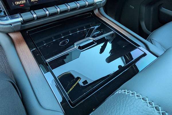 2025 GMC Yukon Denali T1
