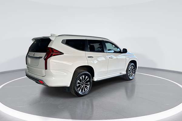 2022 Mitsubishi Pajero Sport GLS QF
