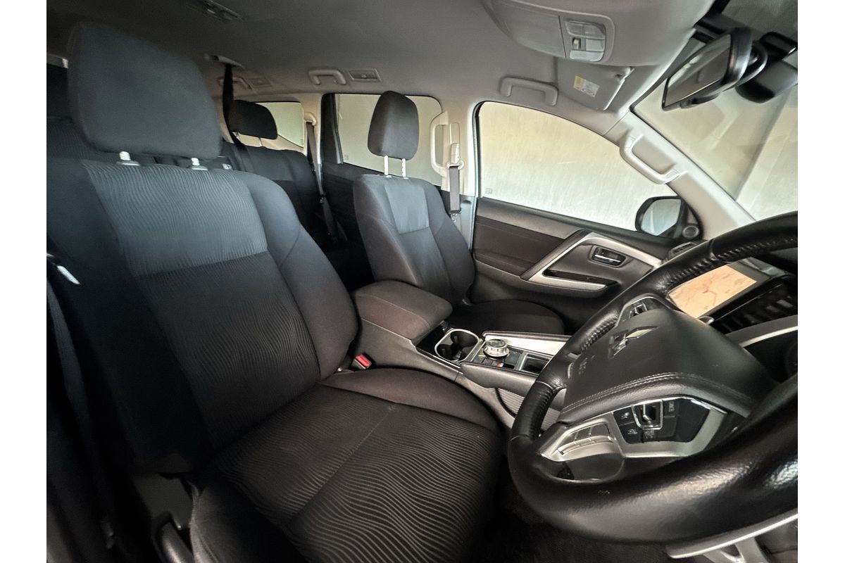 2022 Mitsubishi Pajero Sport GLS QF