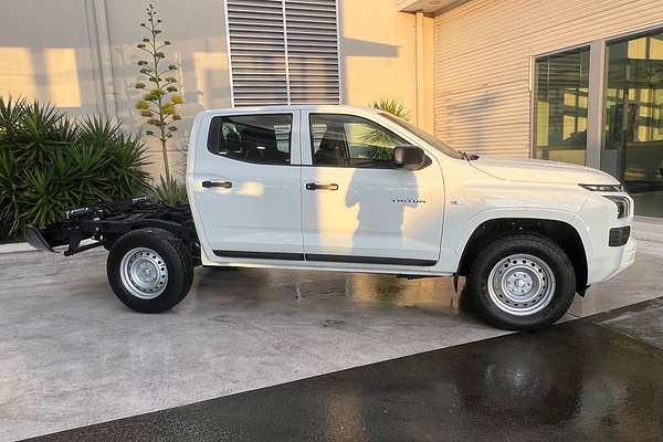 2025 Mitsubishi Triton GLX MV 4X4