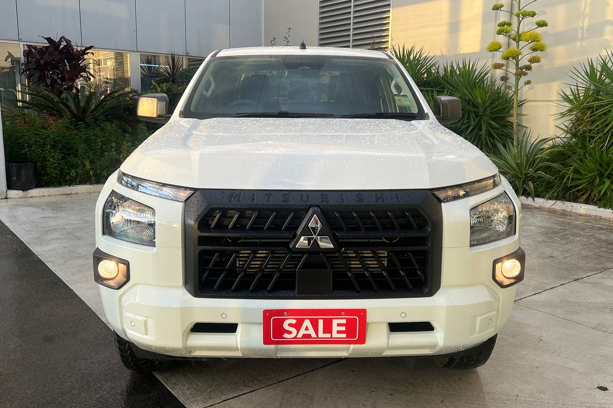2025 Mitsubishi Triton GLX MV 4X4