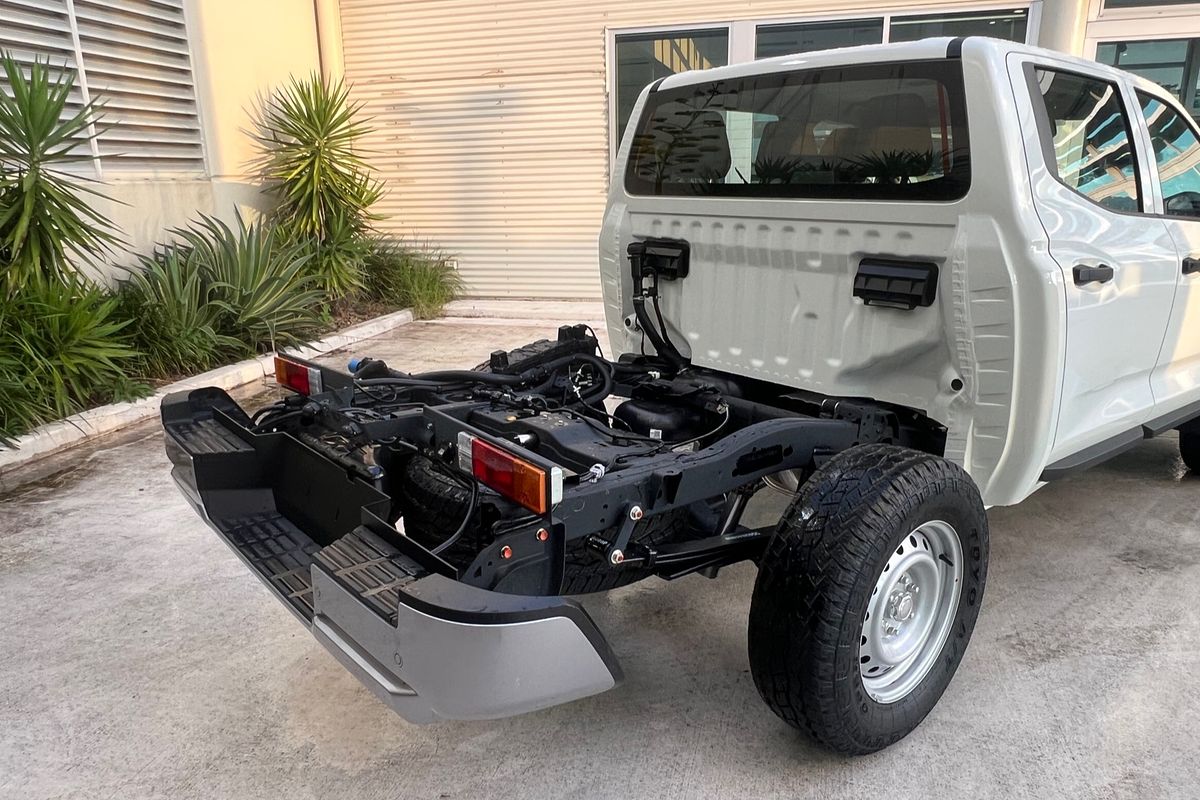 2025 Mitsubishi Triton GLX MV 4X4