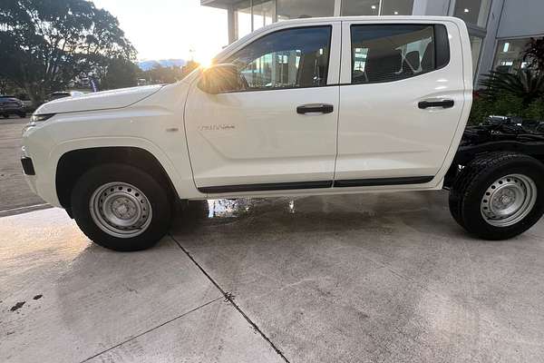 2025 Mitsubishi Triton GLX MV 4X4
