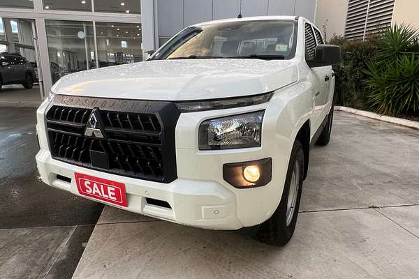 2025 Mitsubishi Triton GLX MV 4X4