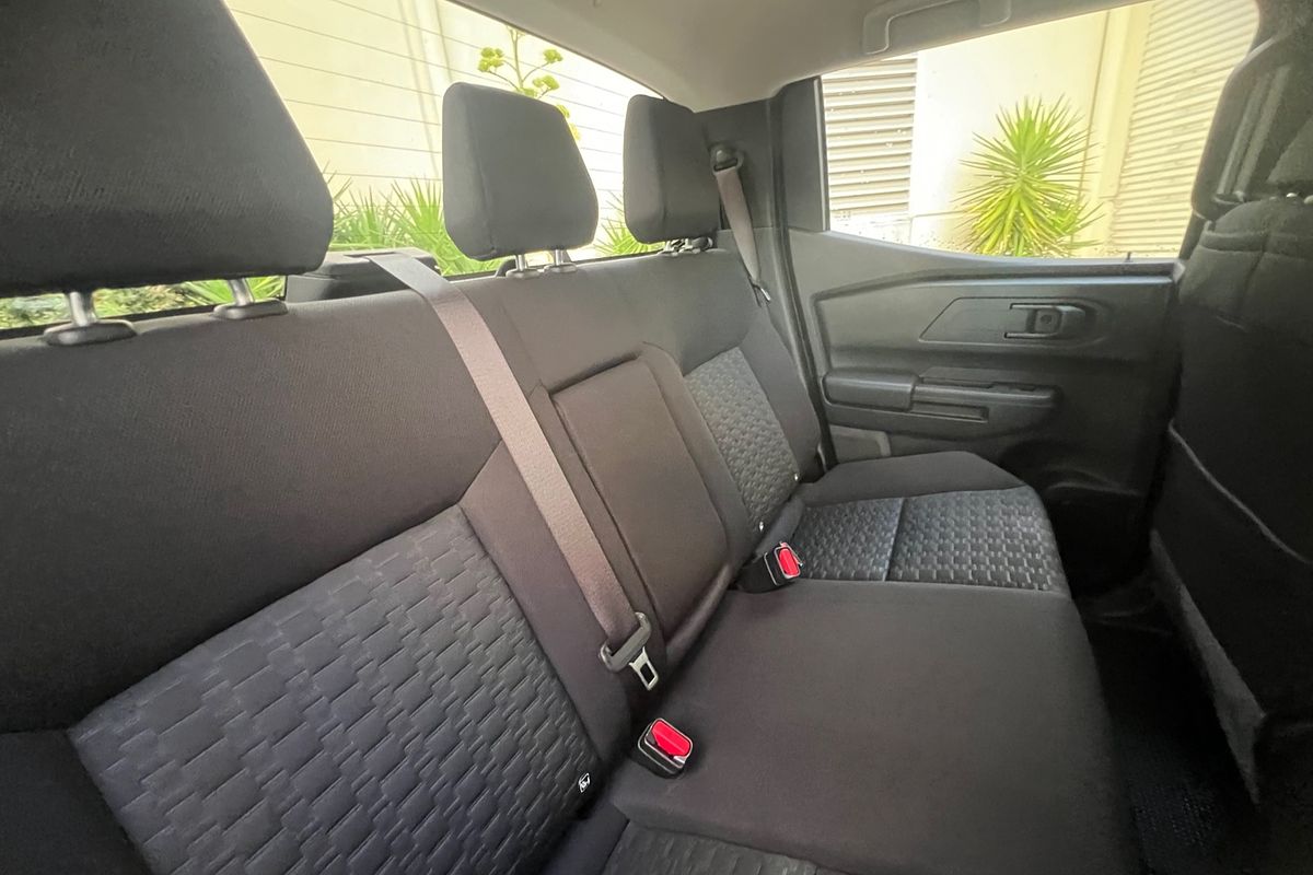 2025 Mitsubishi Triton GLX MV 4X4