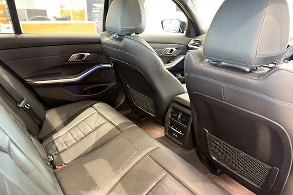 2020 BMW 3 Series 330i M Sport G20
