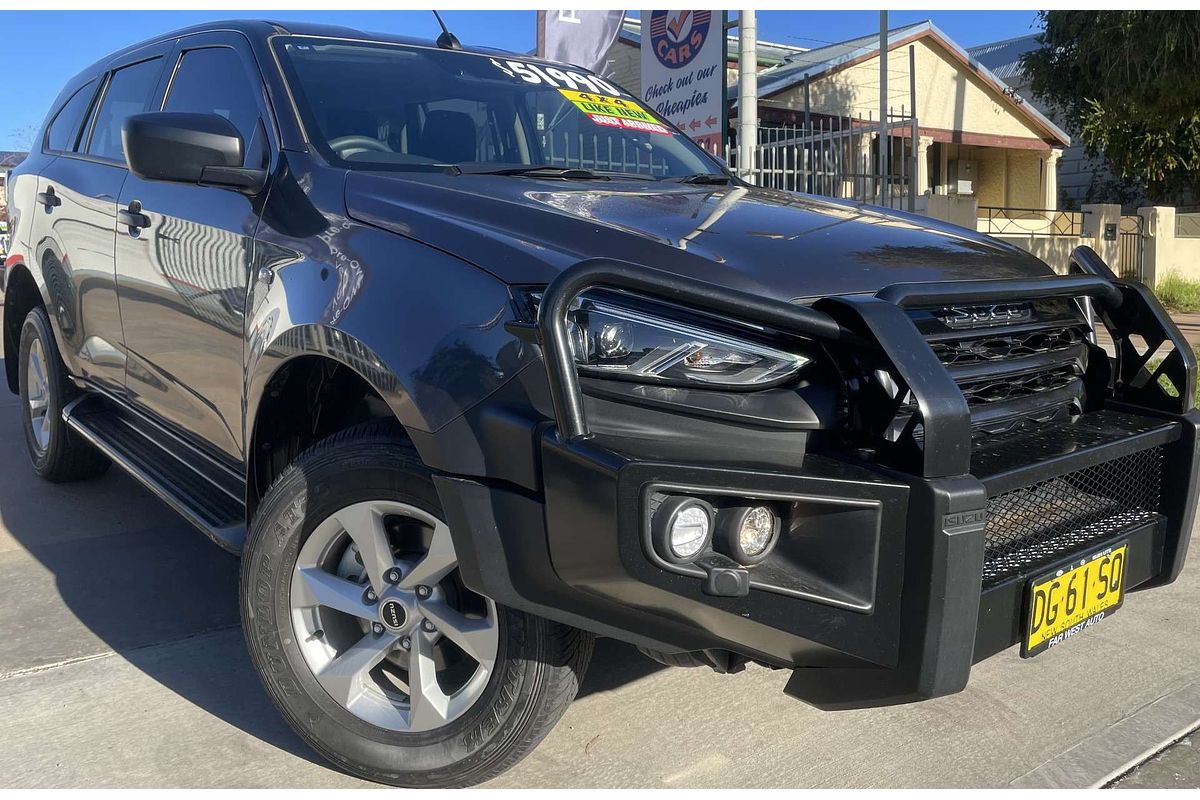 2022 Isuzu MU-X LS-M