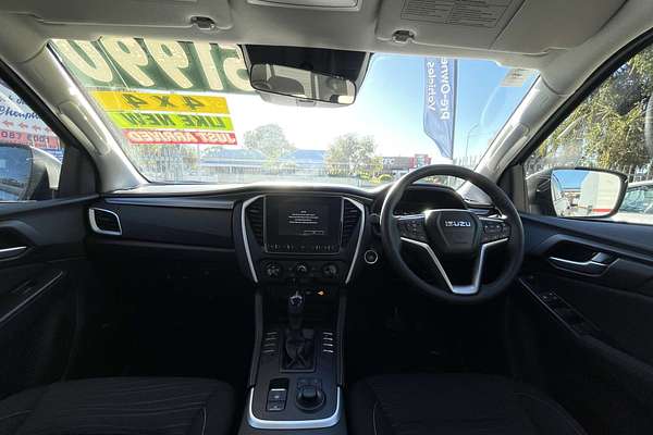 2022 Isuzu MU-X LS-M