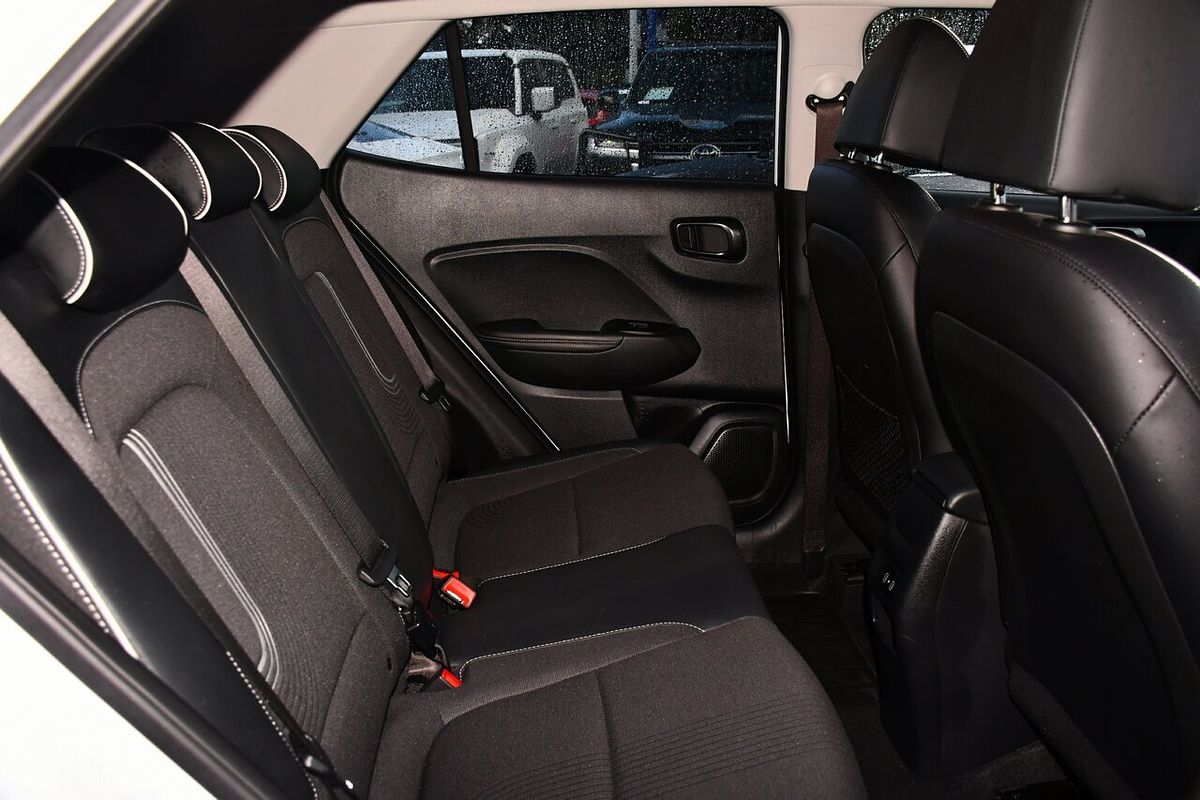 2024 Hyundai Venue Elite QX.V5