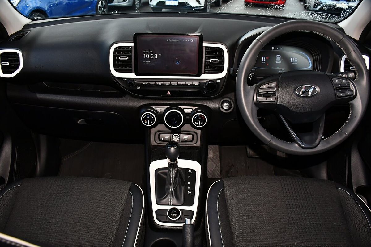 2024 Hyundai Venue Elite QX.V5