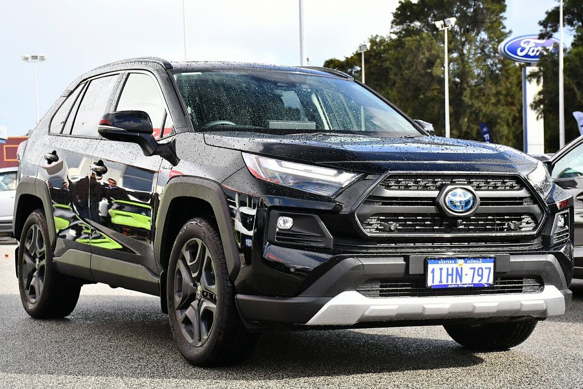 2024 Toyota RAV4 Edge AXAH54R