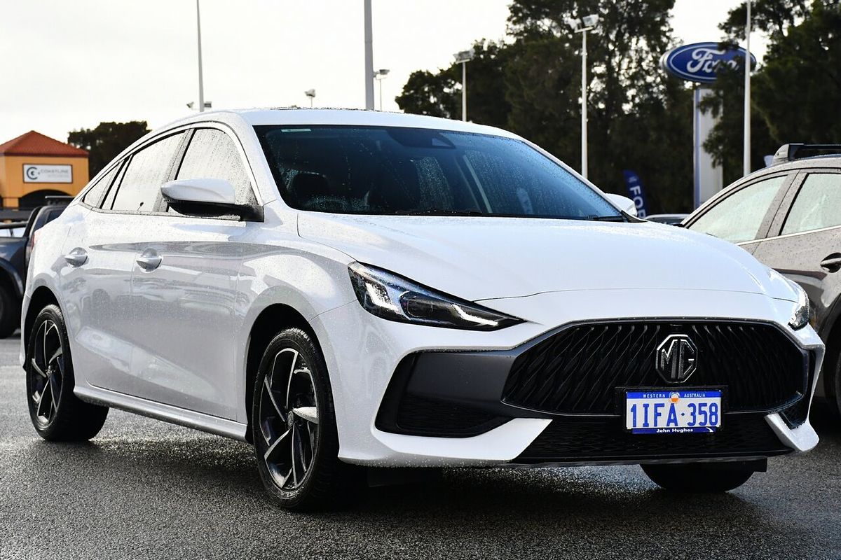 2024 MG MG5 Essence
