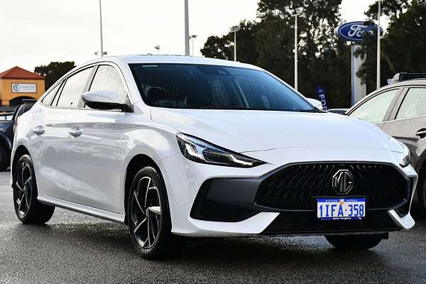 2024 MG MG5 Essence