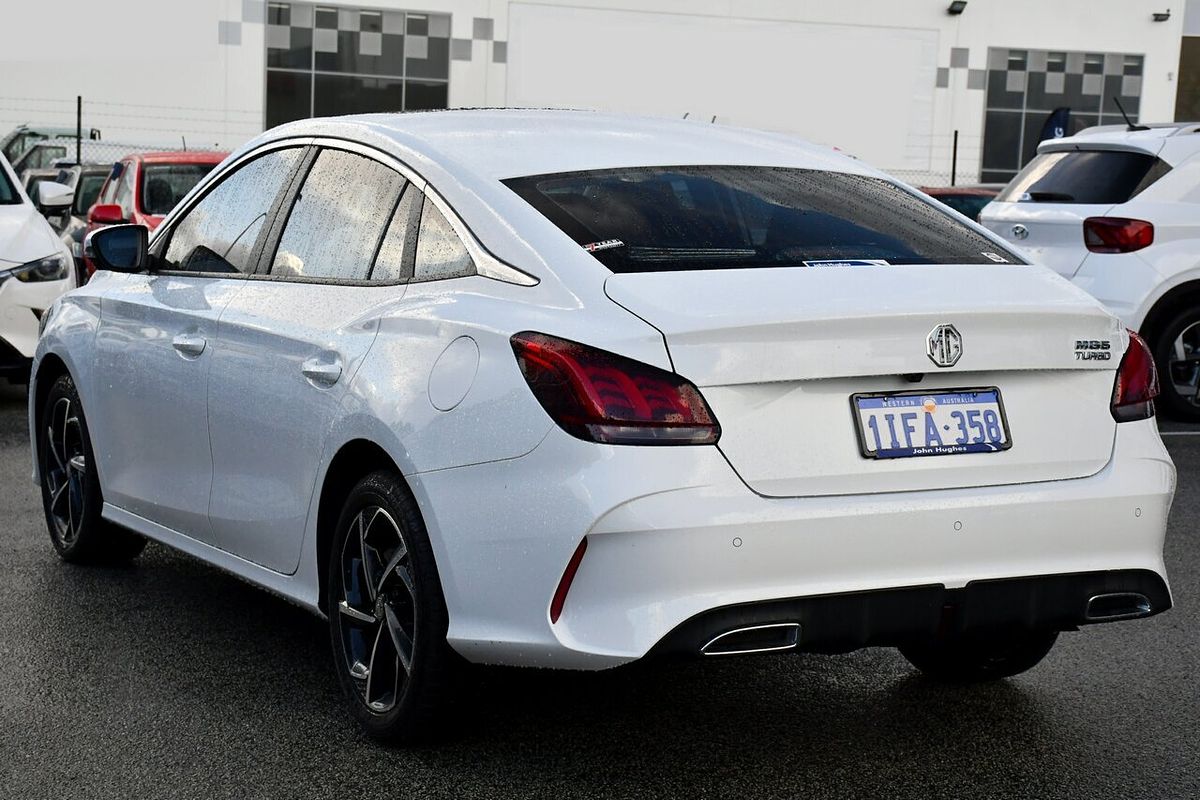 2024 MG MG5 Essence