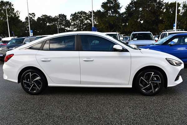 2024 MG MG5 Essence
