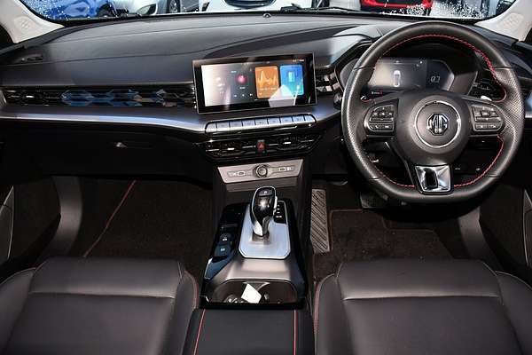 2024 MG MG5 Essence