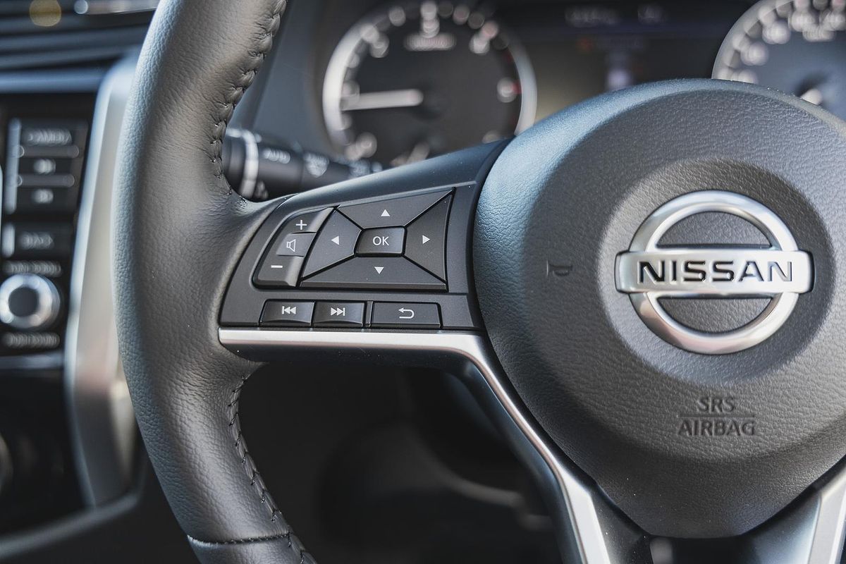 2024 Nissan Navara ST D23 4X4