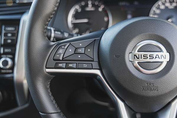 2024 Nissan Navara ST D23 4X4