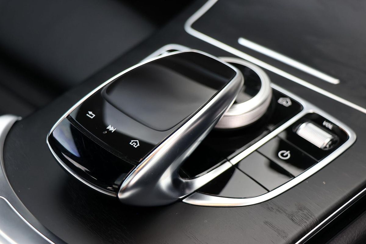 2019 Mercedes-Benz C-Class C200 W205