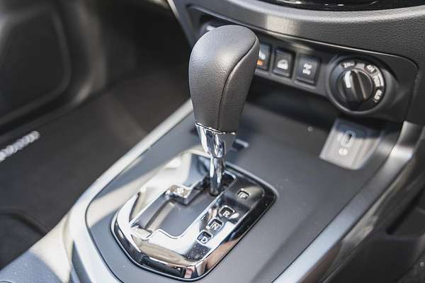 2024 Nissan Navara ST D23 4X4